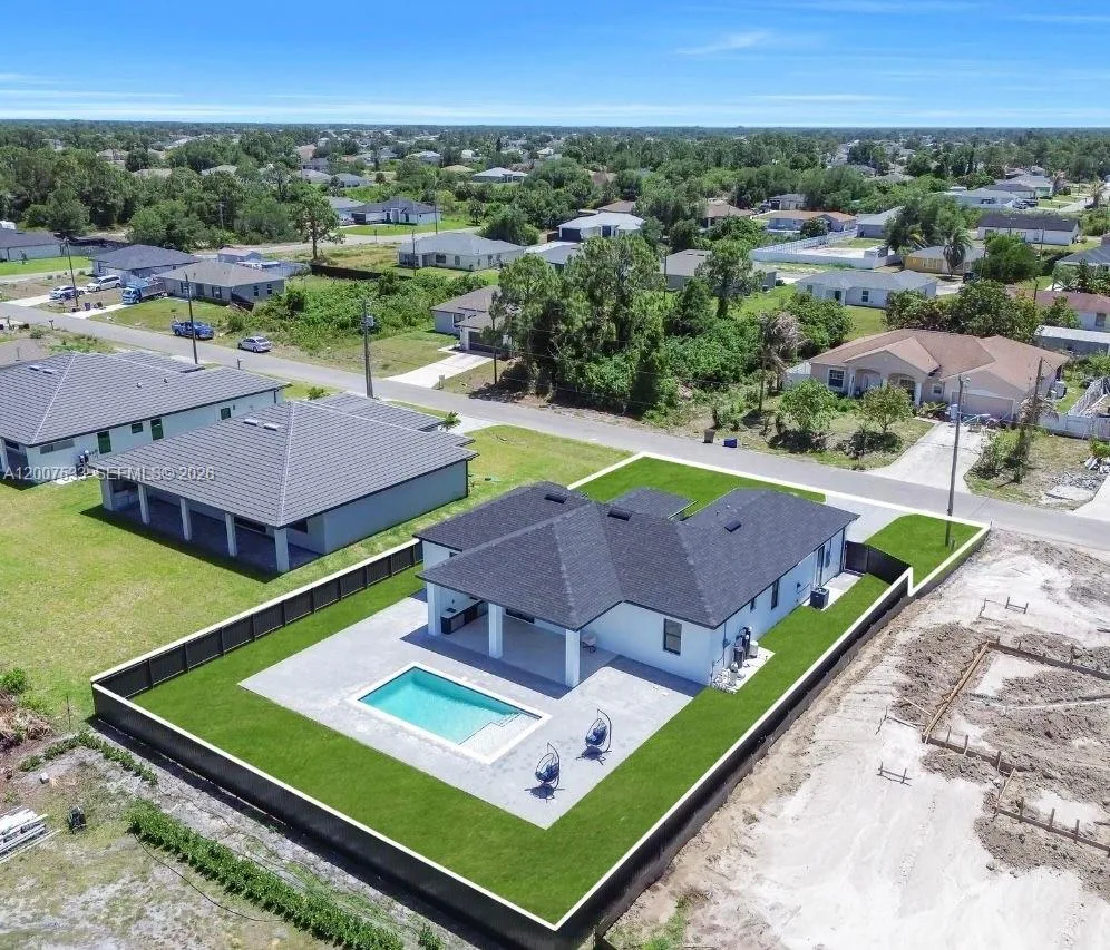 3010 13TH ST SW, Lehigh Acres, FL 33976