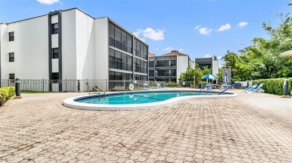 4040 N Hills Drive # 31, Hollywood, FL 33021 photo 13