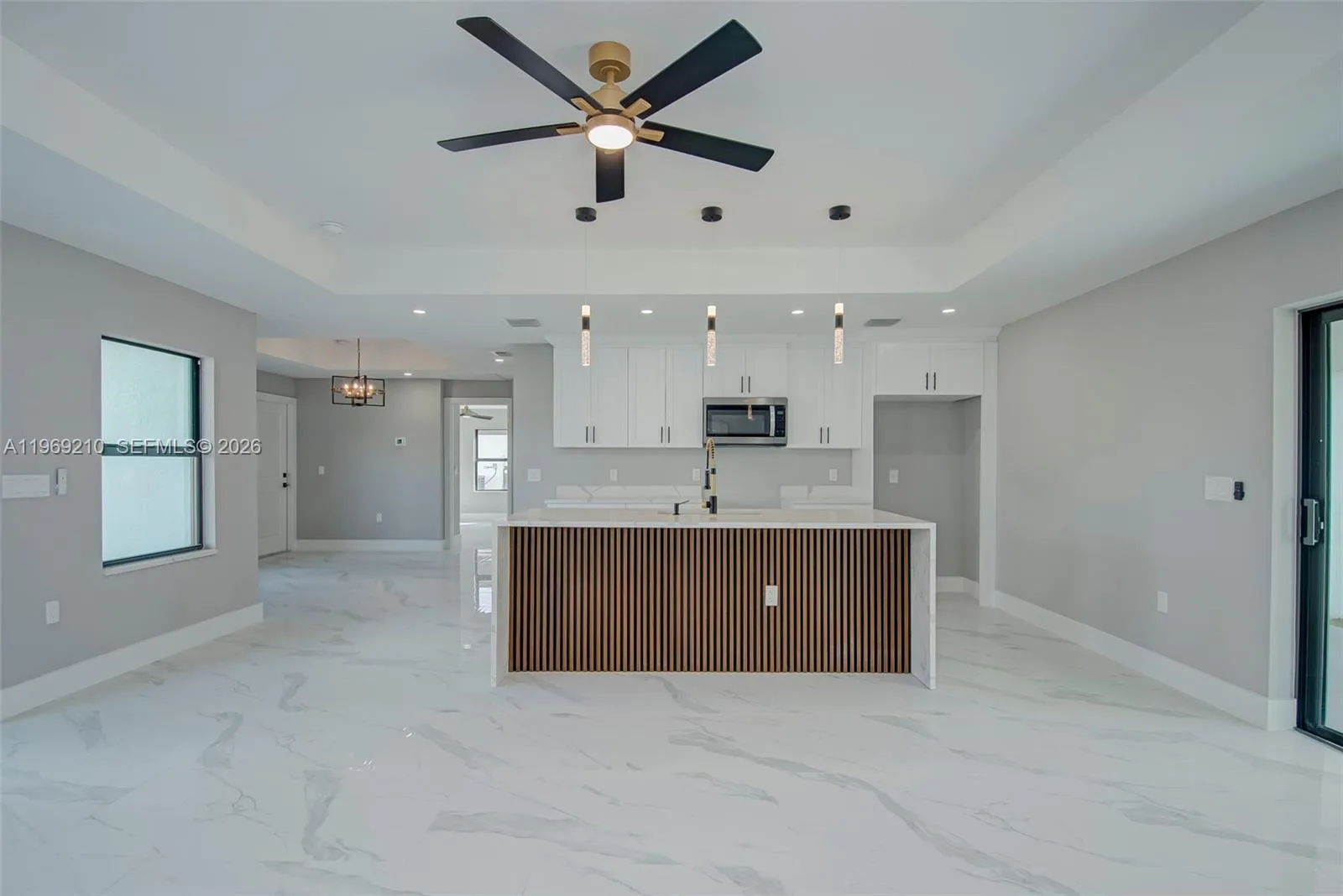 1136 Helen Ave S, Lehigh Acres, FL 33974 photo 4