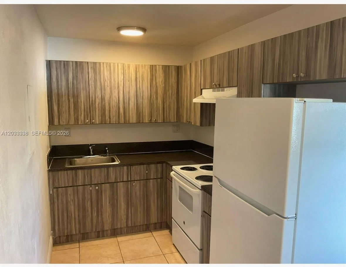 6780 SW 44th St # 2, Miami, FL 33155 photo 4