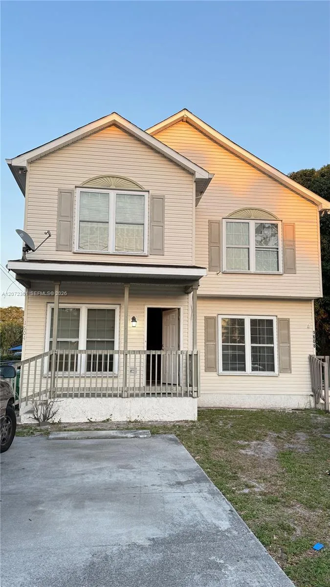 1600 SW 44th Ave, Fort Lauderdale, FL 33317