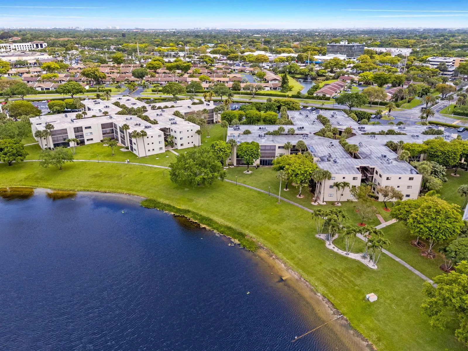 5310 Las Verdes Circle # 106, Delray Beach, FL 33484 photo 2