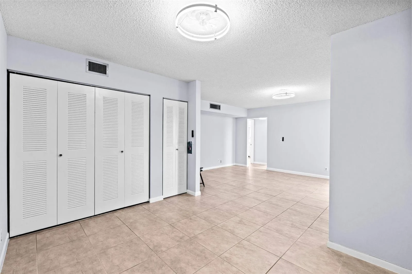 5310 Las Verdes Circle # 106, Delray Beach, FL 33484 photo 5