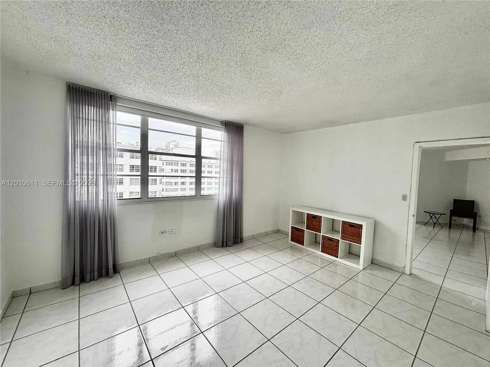 999 Brickell Bay Dr # 1905, Miami, FL 33131 photo 3