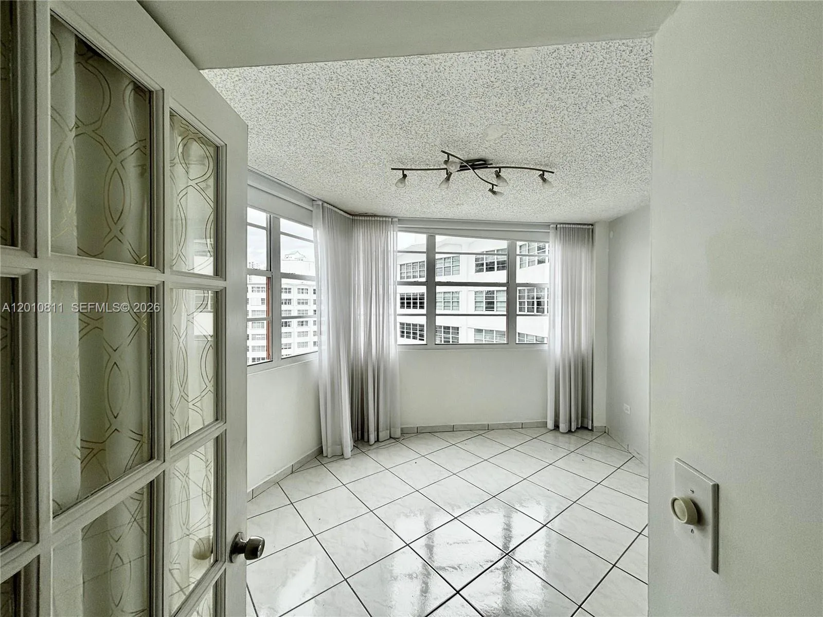 999 Brickell Bay Dr # 1905, Miami, FL 33131 photo 5