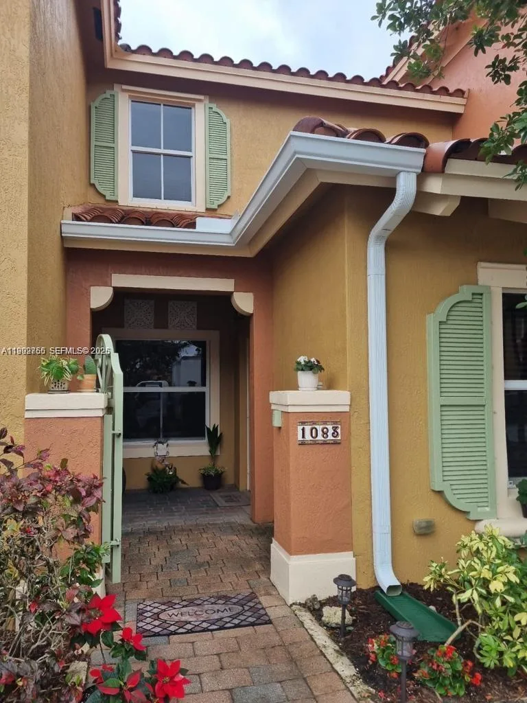 1083 SW 143 Ave # 1206, Pembroke Pines, FL 33027 photo 2