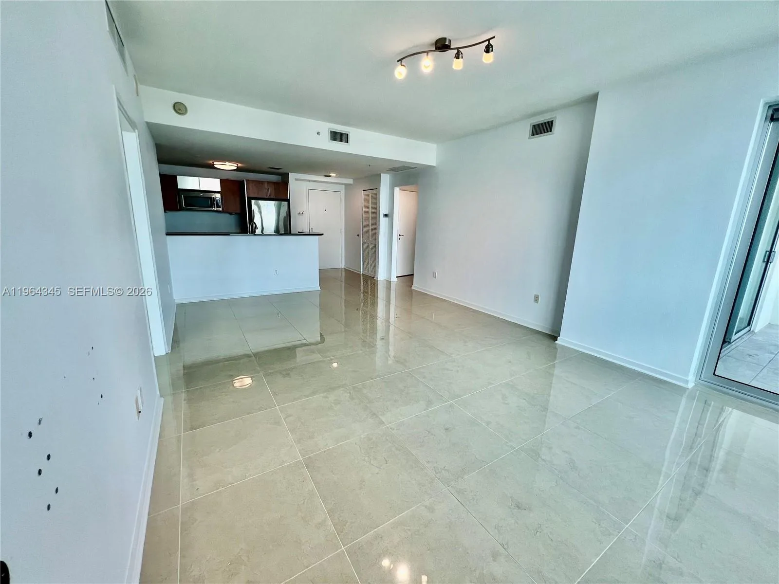300 S Biscayne Blvd # 3614, Miami, FL 33131 photo 6