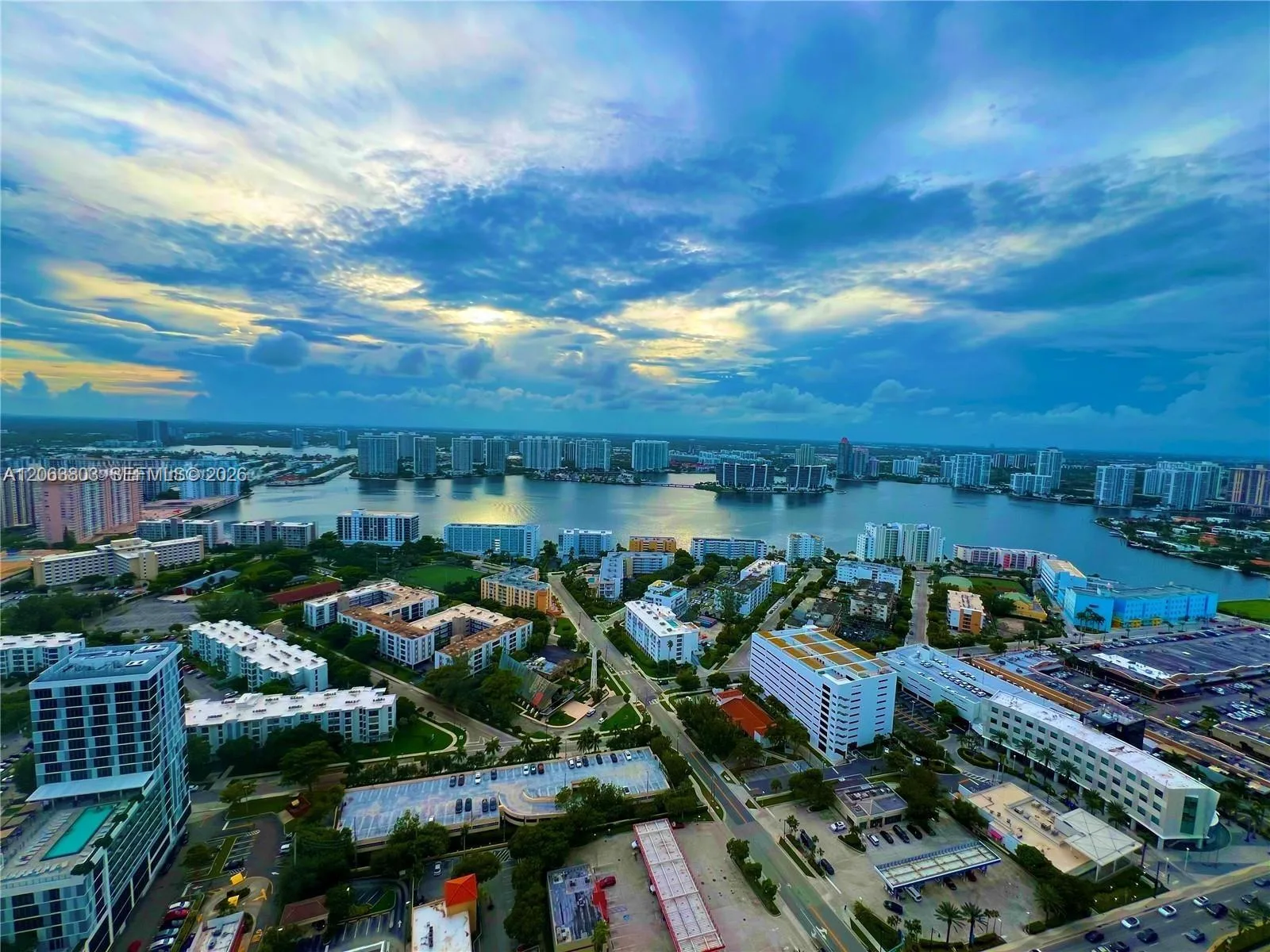 17875 Collins Ave # 3206, Sunny Isles Beach, FL 33160 photo 2