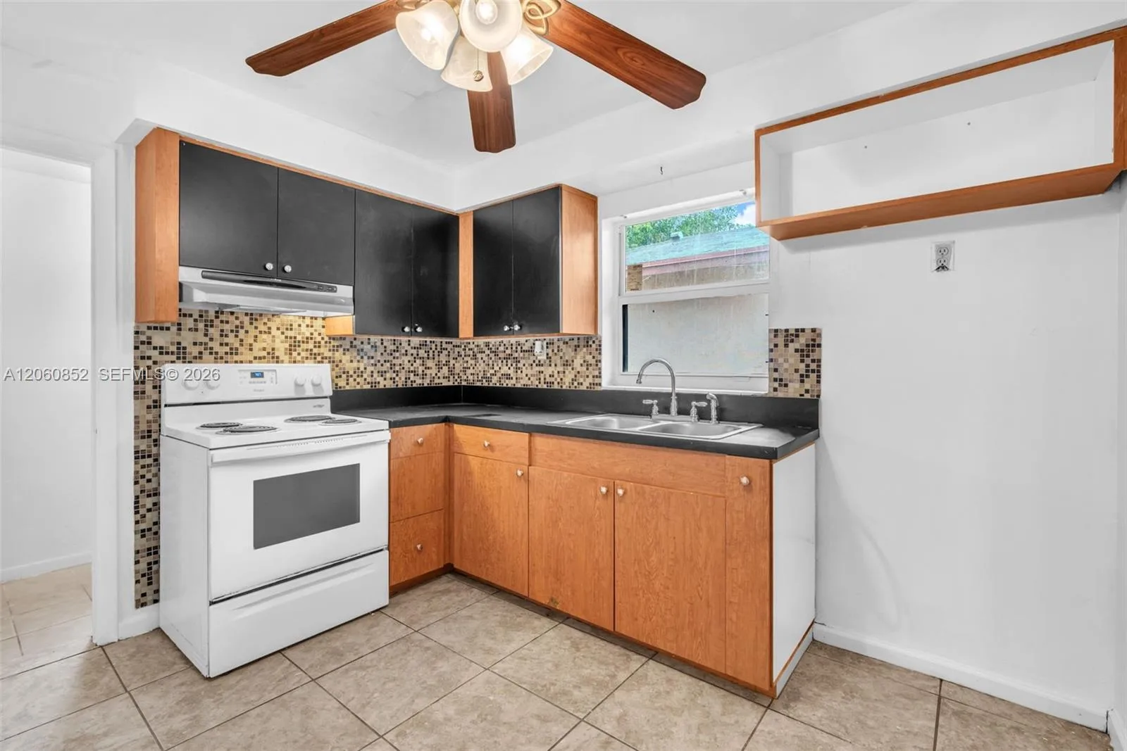 2301 SW 48th Ave, West Park, FL 33023 photo 5