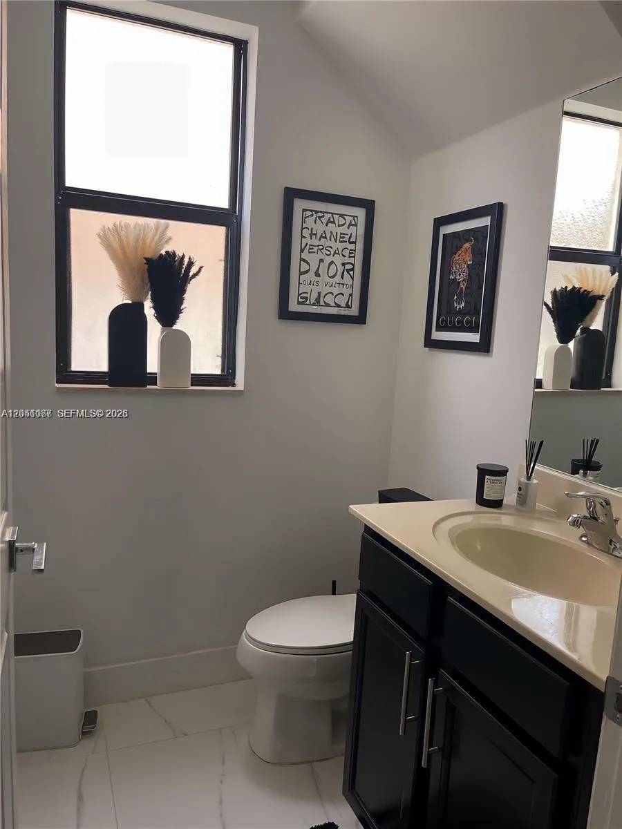 8719 W 33rd Ave, Hialeah, FL 33018 photo 6
