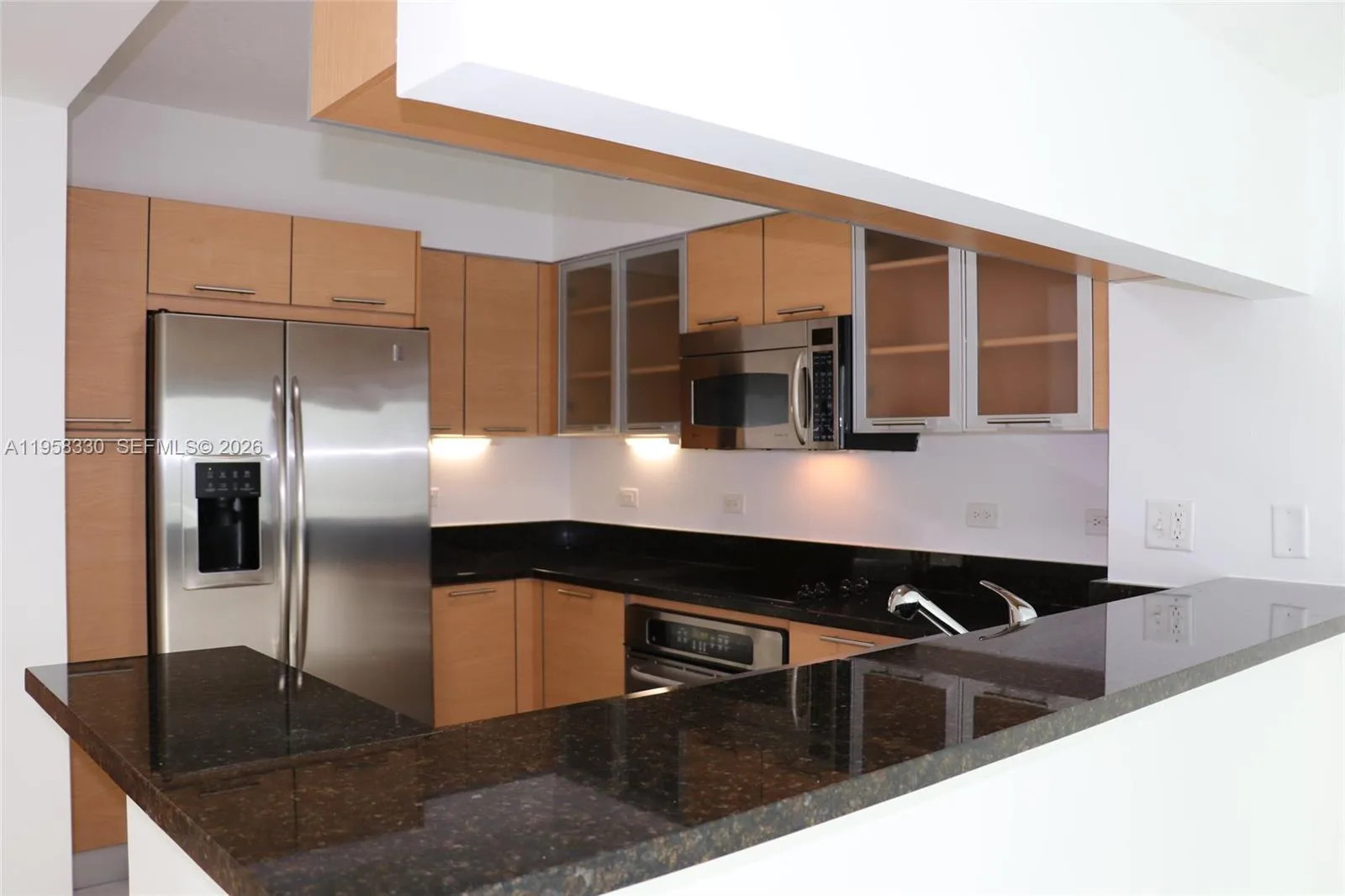 31 SE 5th St # 507, Miami, FL 33131 photo 4