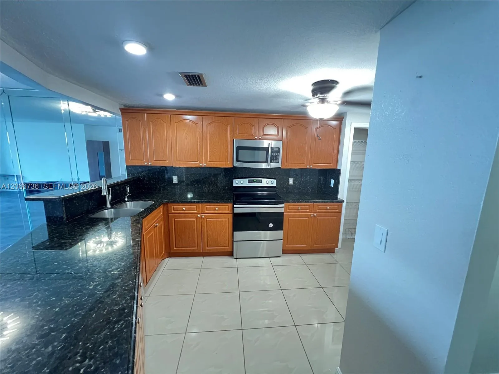 1770 NE 191st St # 509-1, Miami, FL 33179 photo 3