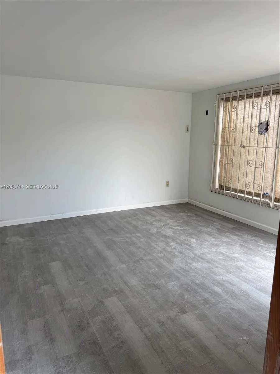 1671 W 38th Pl # 1406, Hialeah, FL 33012 photo 4