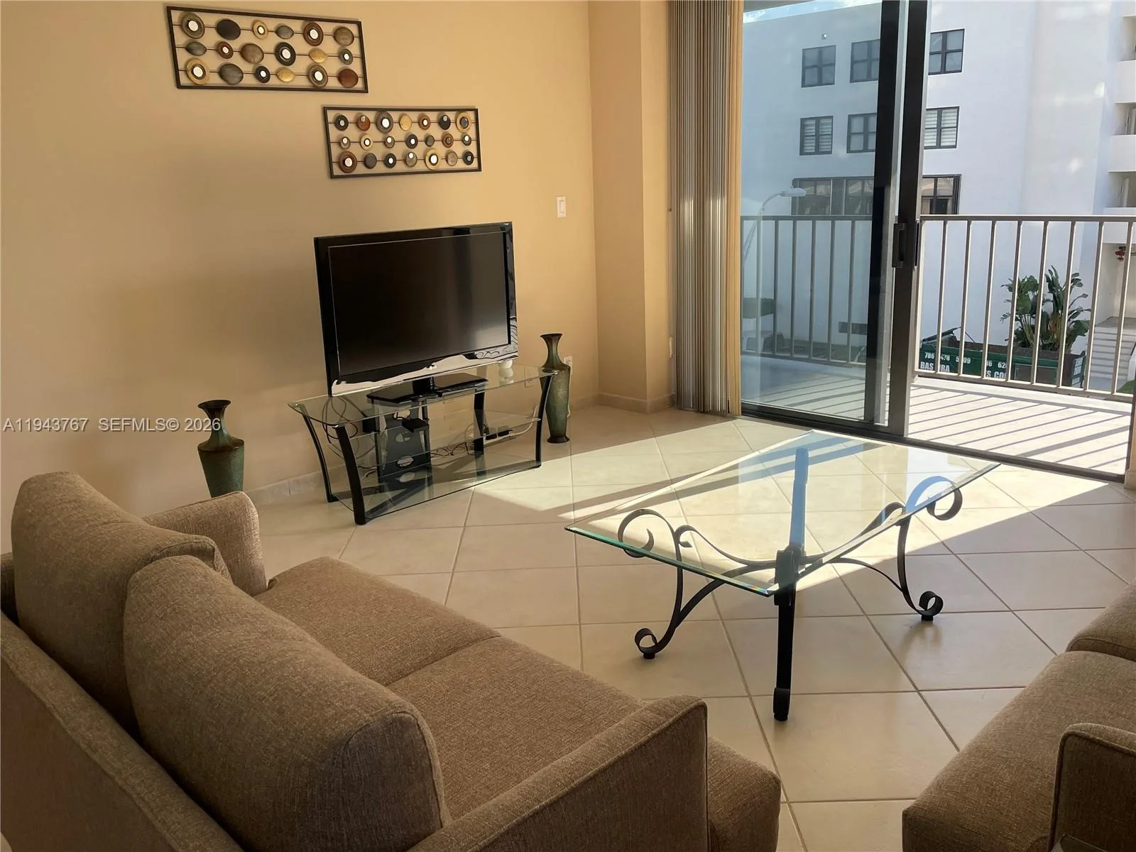 2625 Collins Ave # 301, Miami Beach, FL 33140 photo 2