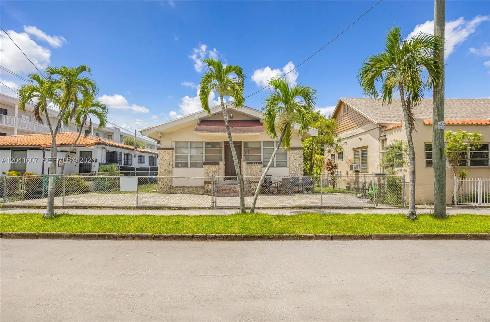 1468 SW 2nd St, Miami, FL 33135