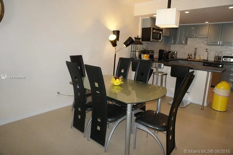 19370 COLLINS AV SEASONAL # 923, Sunny Isles Beach, FL 33160 photo 5