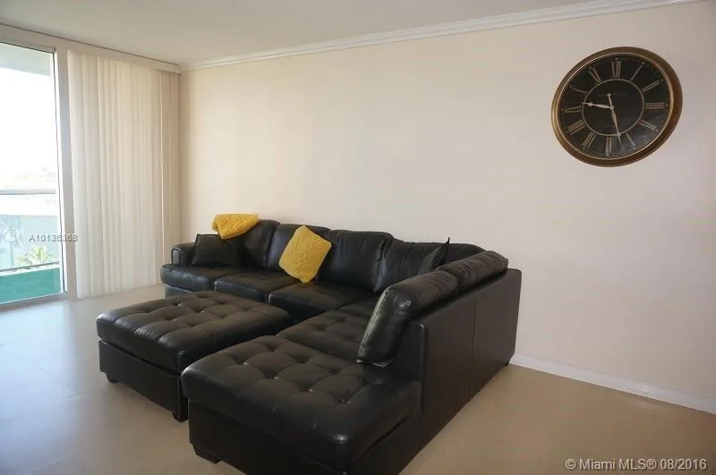 19370 COLLINS AV SEASONAL # 923, Sunny Isles Beach, FL 33160 photo 6
