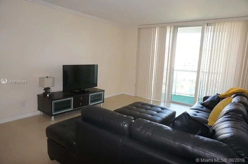 19370 COLLINS AV SEASONAL # 923, Sunny Isles Beach, FL 33160 photo 7