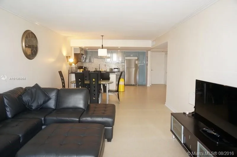 19370 COLLINS AV SEASONAL # 923, Sunny Isles Beach, FL 33160 photo 8