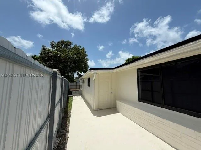 11952 SW 176th Ter, Miami, FL 33177 photo 9