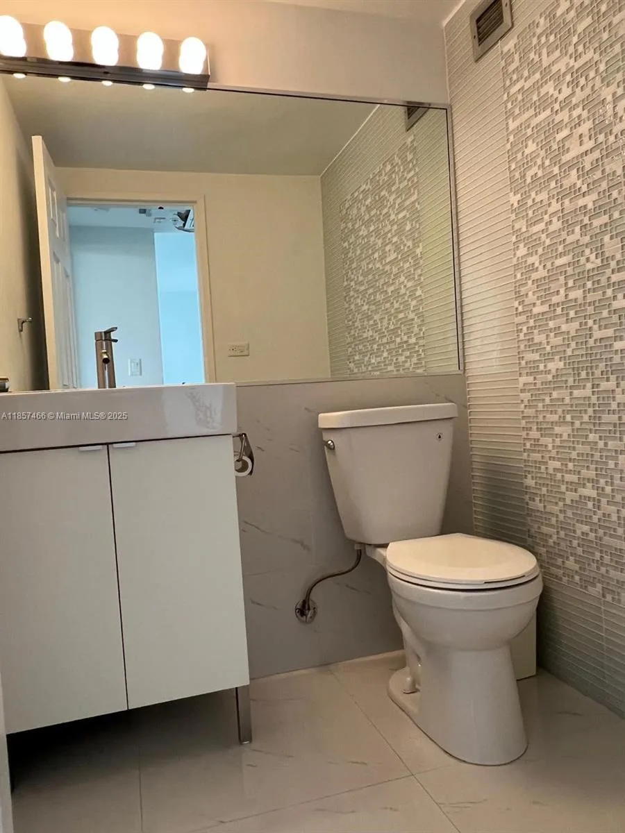 5601 Collins Ave # 1115, Miami Beach, FL 33140 photo 6