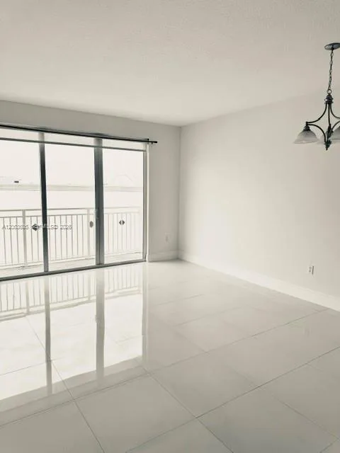 7275 SW 90th St # C413, Miami, FL 33156 photo 3