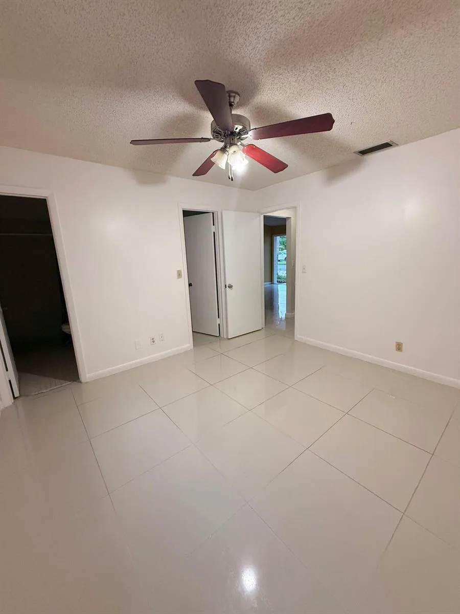 23 Chelsea Lane, Boynton Beach, FL 33426 photo 11