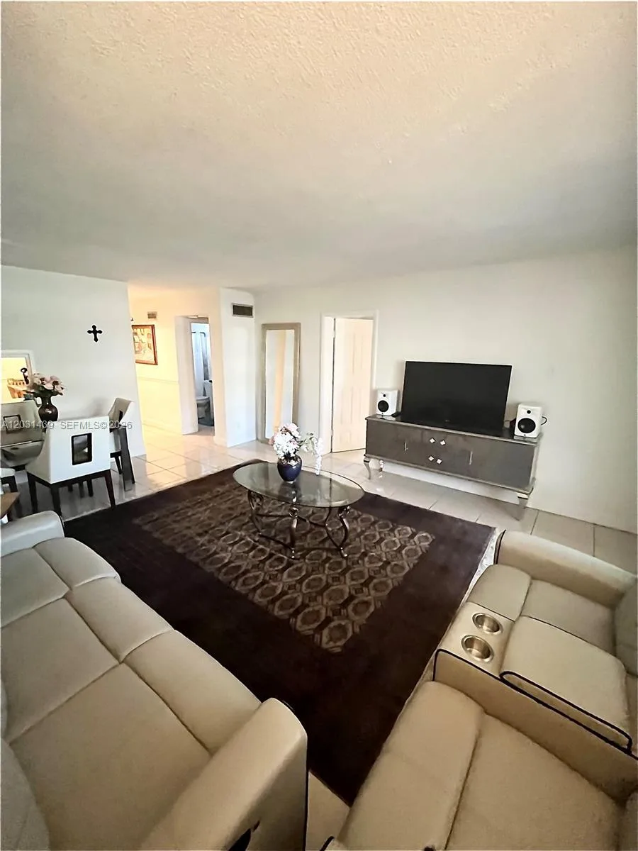 2581 N Garden Dr N # 203, Lake Worth, FL 33461
