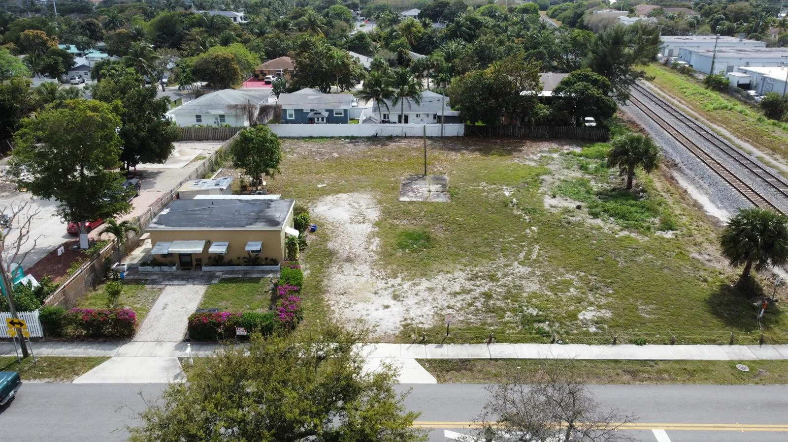 198 SE 4th Street, Delray Beach, FL 33483 photo 3