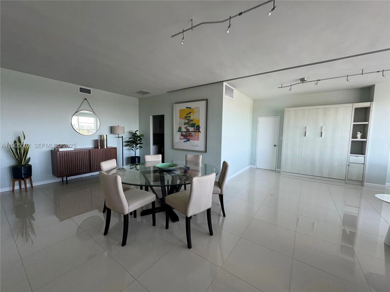 4925 Collins Ave # 5G, Miami Beach, FL 33140