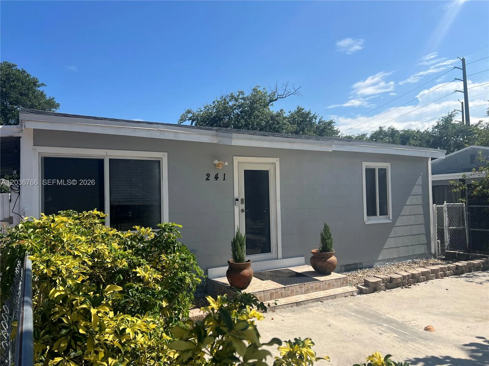 241 SW 3rd Ter # 0, Dania Beach, FL 33004