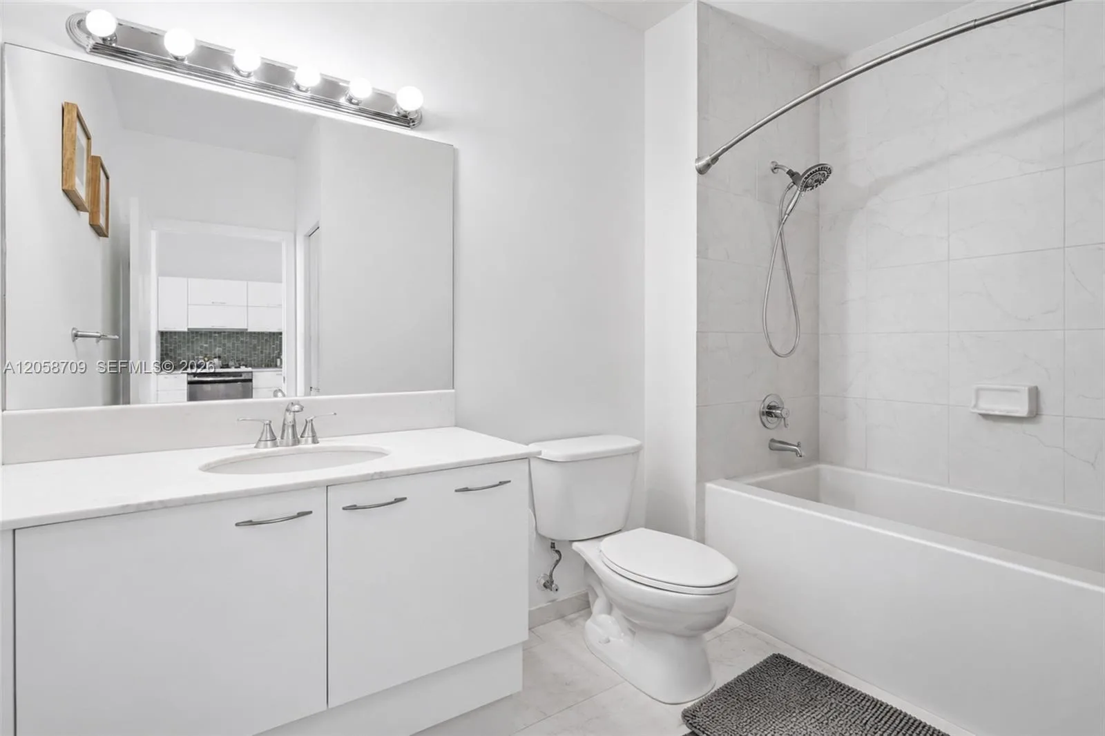 133 NE 2nd Ave # 3617, Miami, FL 33132 photo 12