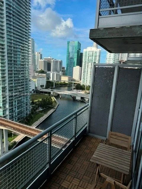 690 SW 1st Ct # 2307, Miami, FL 33130 photo 2