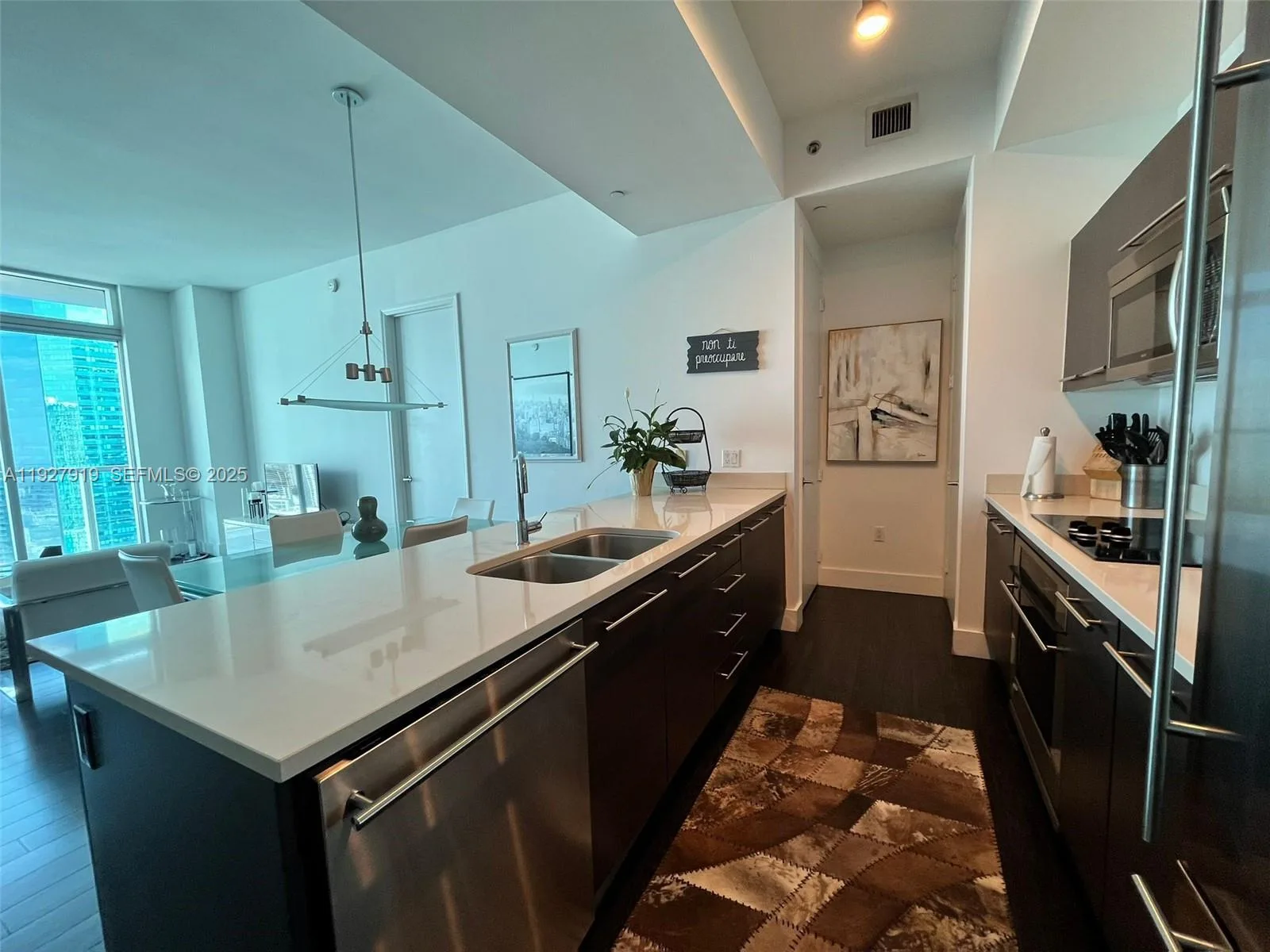 55 SE 6th St # 4103, Miami, FL 33131