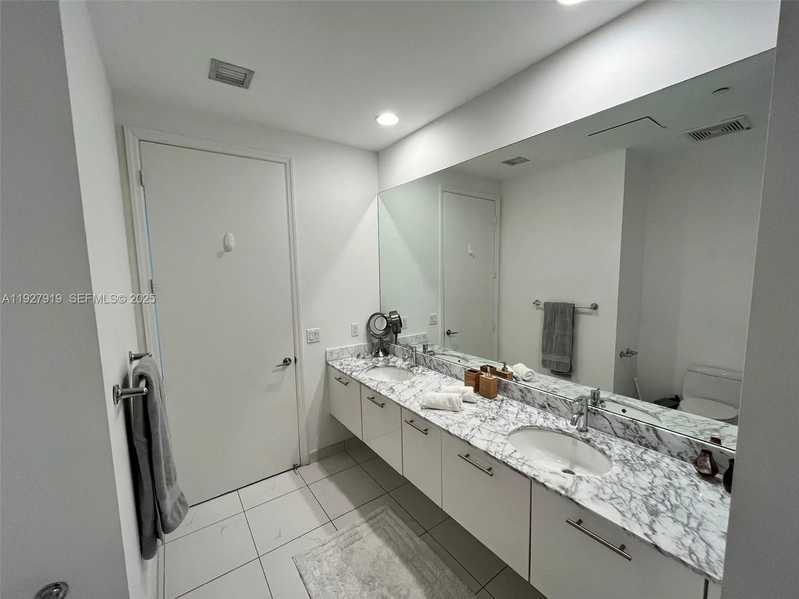 55 SE 6th St # 4103, Miami, FL 33131 photo 13