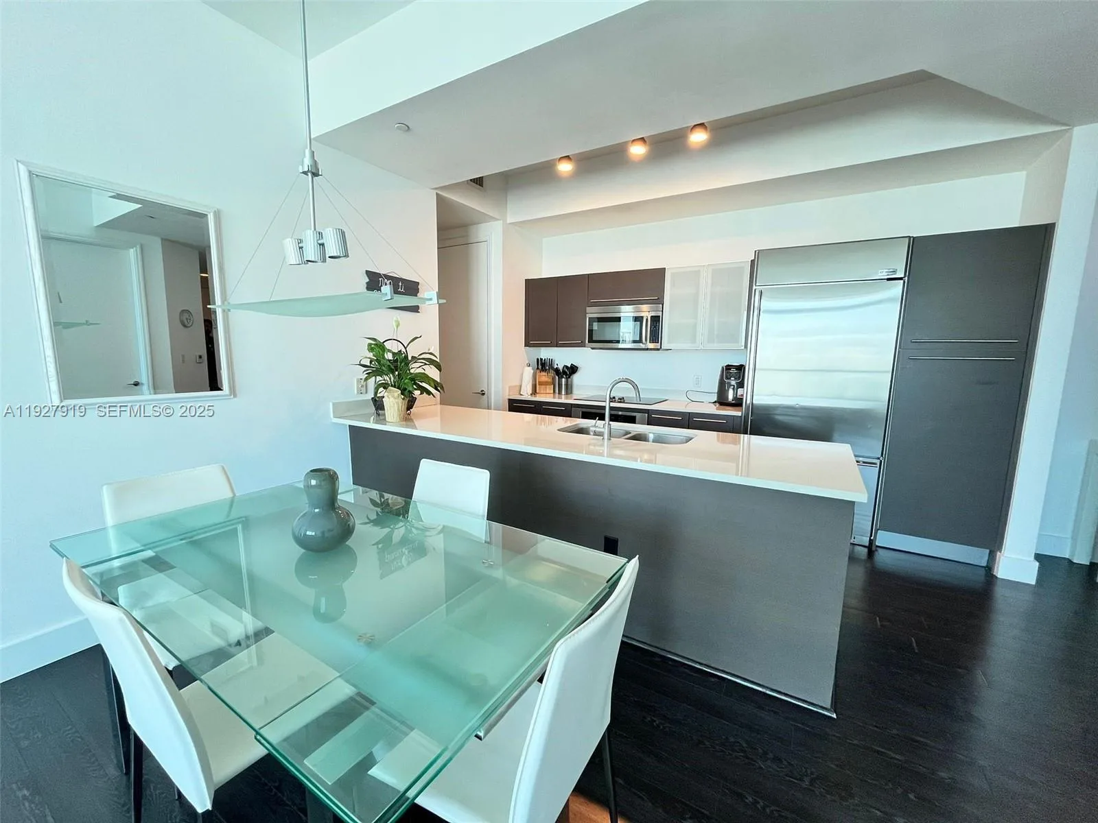 55 SE 6th St # 4103, Miami, FL 33131 photo 5