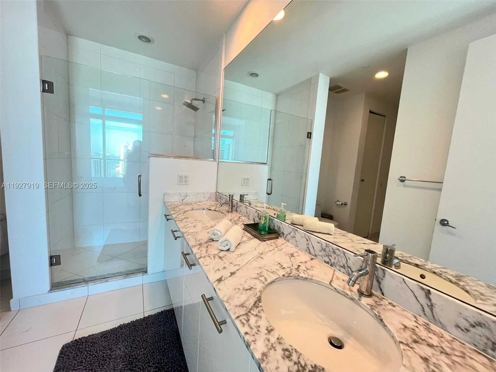 55 SE 6th St # 4103, Miami, FL 33131 photo 9