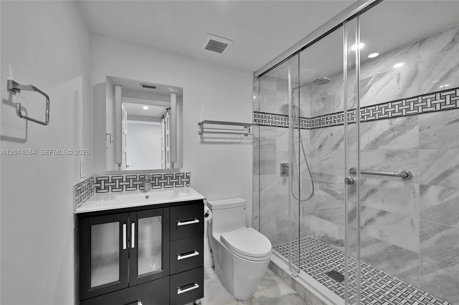 310 Poinciana Dr # 802, Sunny Isles Beach, FL 33160 photo 10