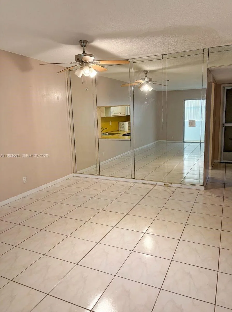 410 SE 2nd St # 102, Hallandale Beach, FL 33009