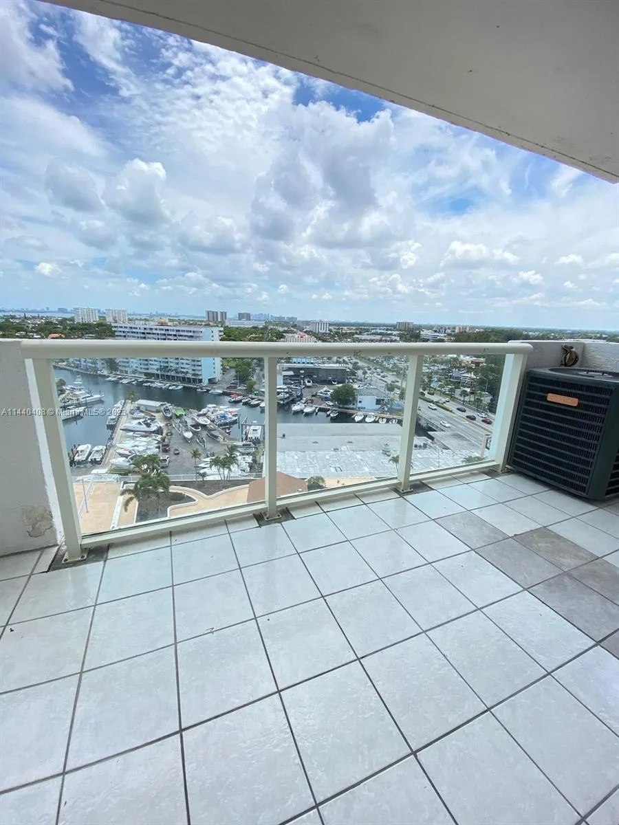 13499 Biscayne Blvd # 1408, North Miami, FL 33181 photo 4