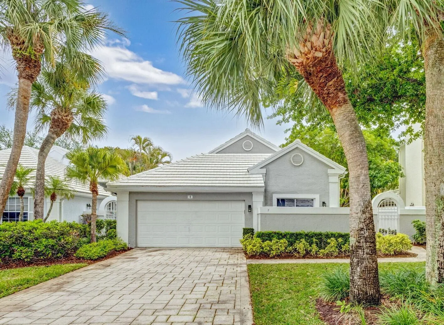 7 Wyndham Lane, Palm Beach Gardens, FL 33418 photo 2