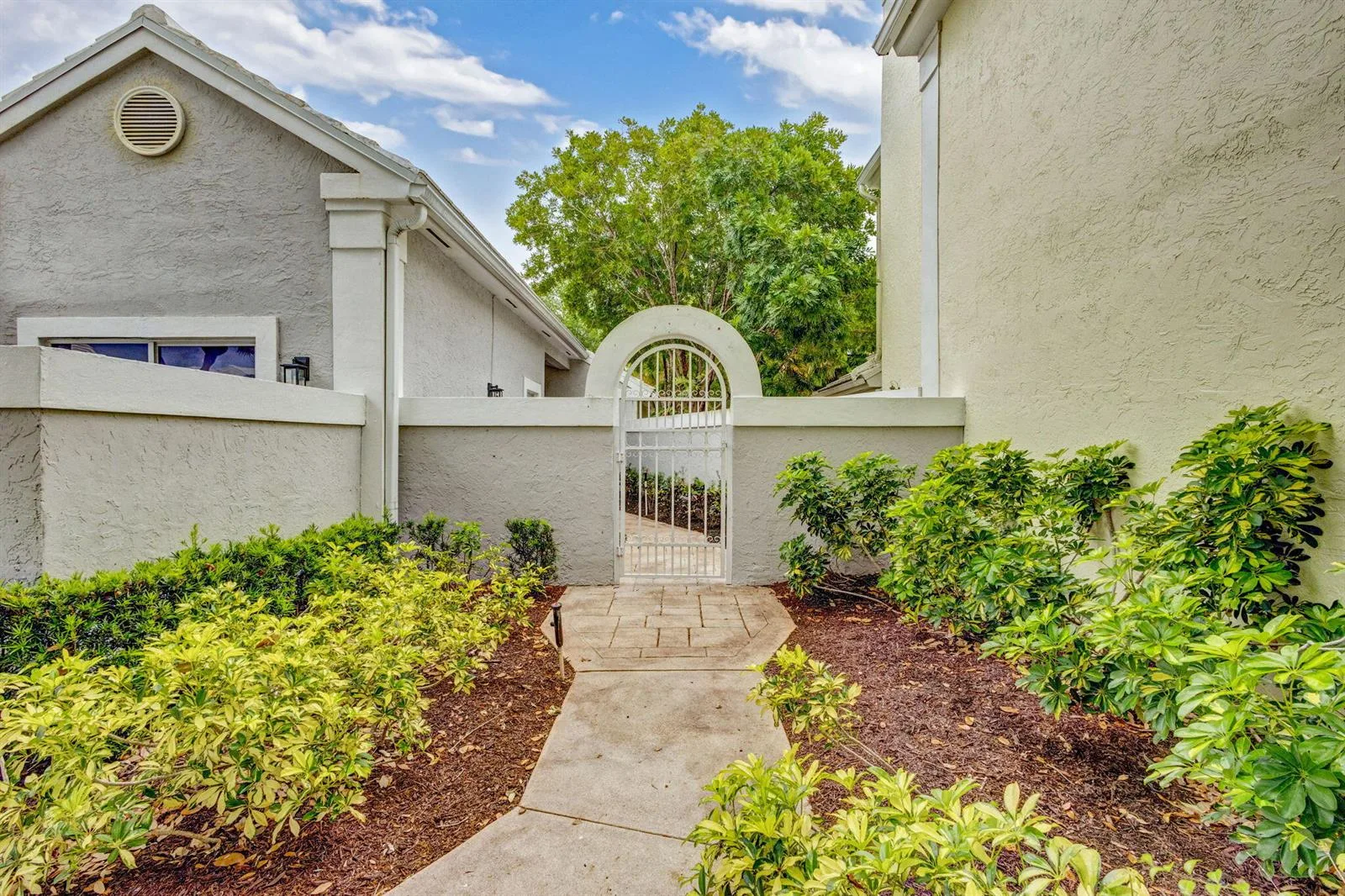 7 Wyndham Lane, Palm Beach Gardens, FL 33418 photo 4