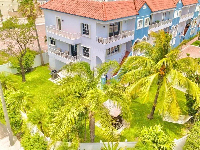 355 Virginia Street, Hollywood, FL 33019