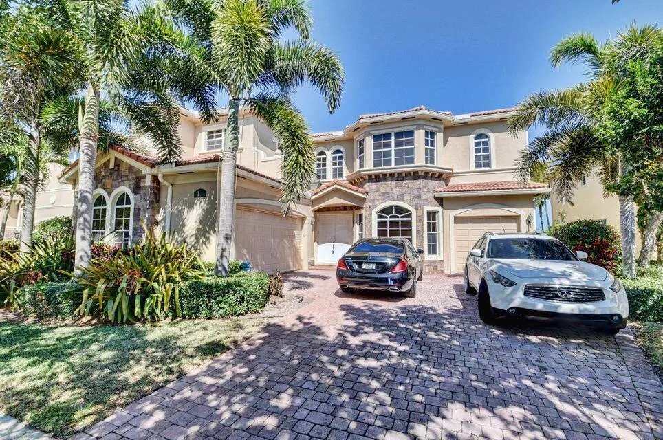 8800 COBBLESTONE POINT Circle, Boynton Beach, FL 33472