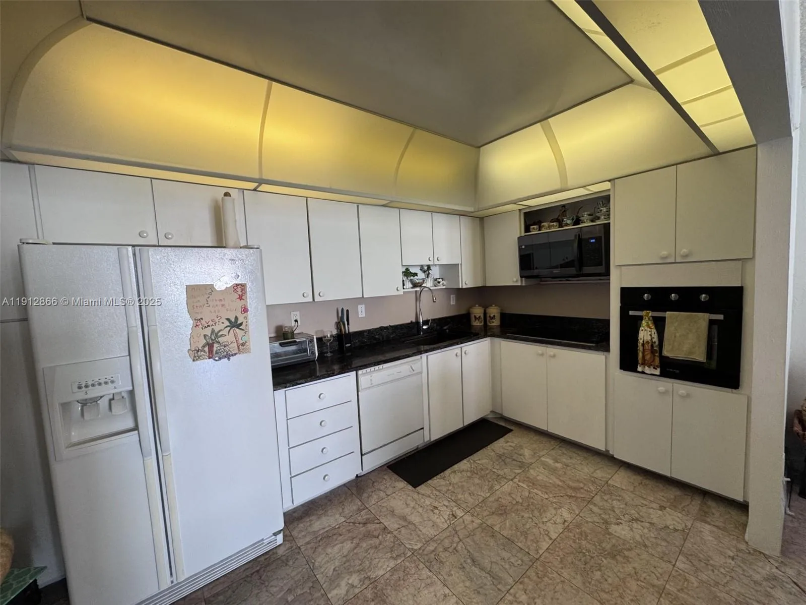 19390 Collins Ave # 1608, Sunny Isles Beach, FL 33160 photo 10