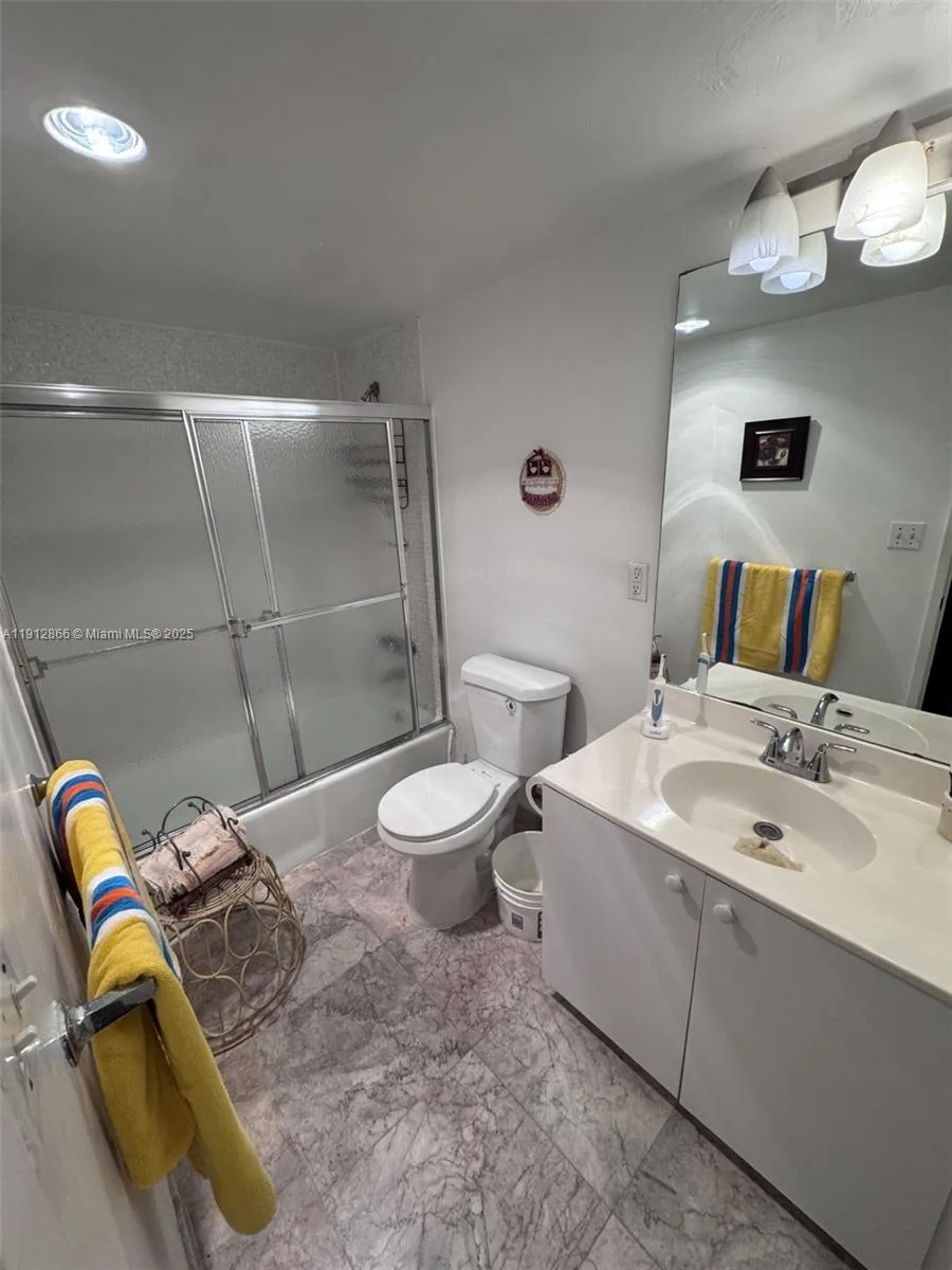 19390 Collins Ave # 1608, Sunny Isles Beach, FL 33160 photo 11