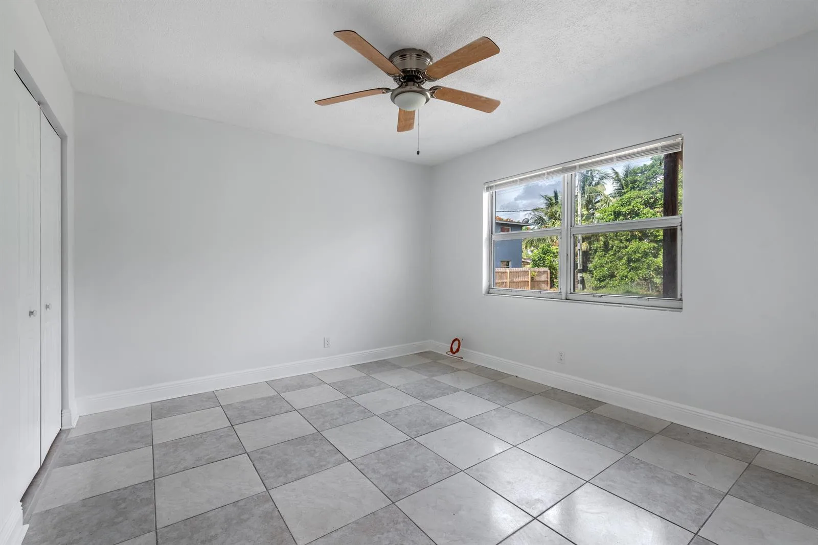 925 S Pine Street, Lake Worth, FL 33460 photo 4