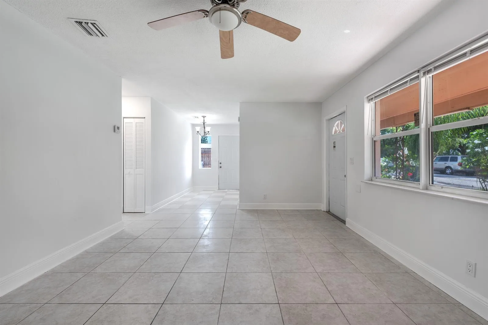 925 S Pine Street, Lake Worth, FL 33460 photo 7