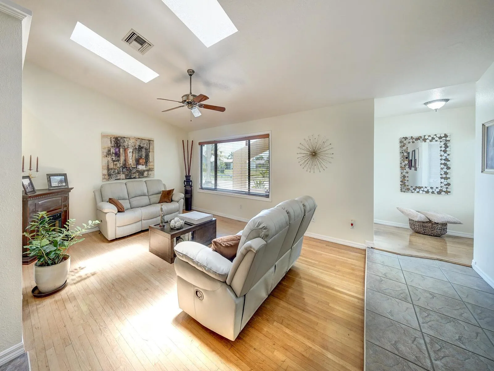 7625 Sunflower Drive, Margate, FL 33063 photo 10