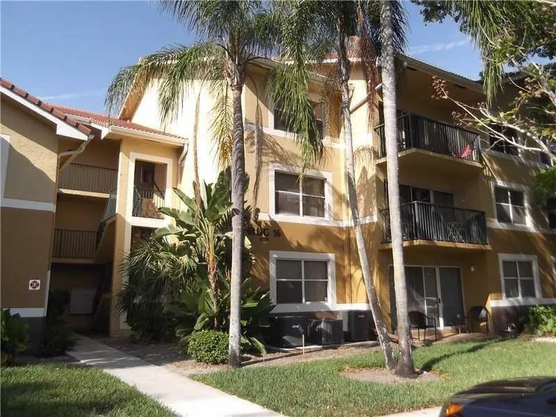 8701 WILES Road # 204, Coral Springs, FL 33067